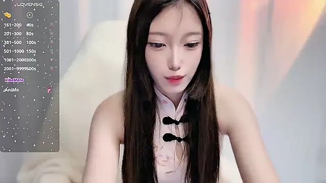 Snapshot of luckyuyu66 chatting on 04/19/26, 01:10 luckyuyu66 online show from 04/19/26, 01:10