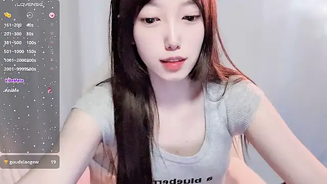 Snapshot of luckyuyu66 chatting on 05/05/26, 02:03 luckyuyu66 online show from 05/05/26, 02:03