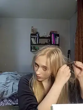 IsOlli online show from 05/26/26, 02:13