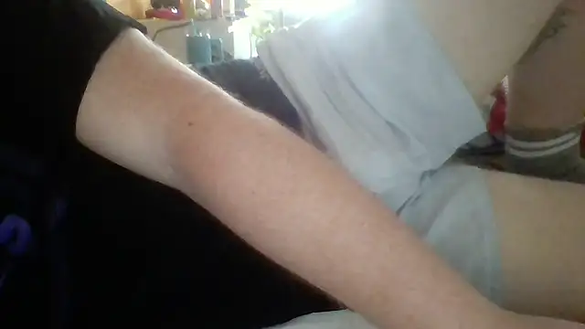 Snapshot of Pallmees chatting on 07/06/26, 11:29 Pallmees online show from 07/06/26, 11:29