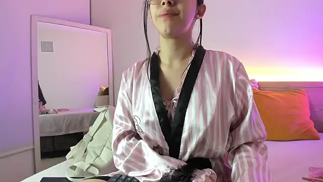 DaphneValucci online show from 07/29/26, 04:32