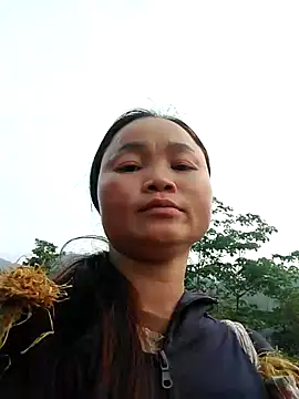 Snapshot of Tieuvy122 chatting on 04/04/26, 10:46 Tieuvy122 online show from 04/04/26, 10:46