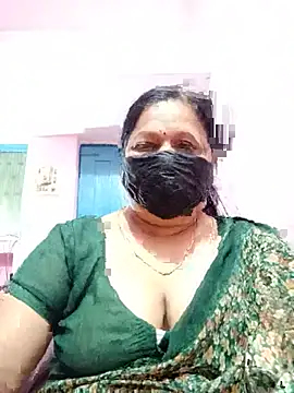 Snapshot of PINKI_024 chatting on 05/31/26, 06:10 PINKI 024 online show from 05/31/26, 06:10