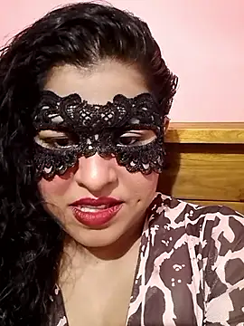 Maskedcurves online show from 04/04/26, 06:00