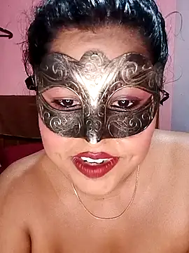 Maskedcurves online show from 04/20/26, 07:00