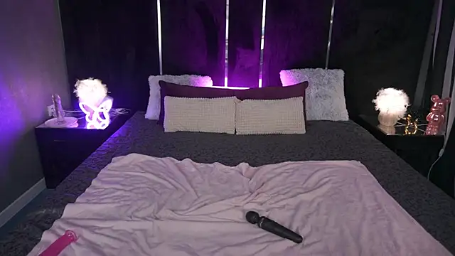 MelaniiePlay online show from 06/27/26, 01:17