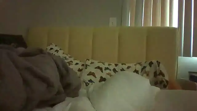 madzbailey online show from 07/04/26, 02:12