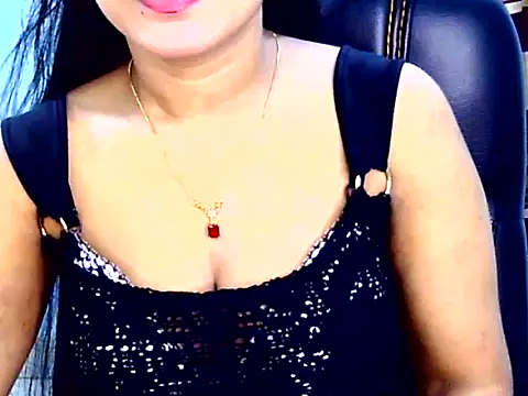 Noor Zarin online show from 04/17/26, 08:45