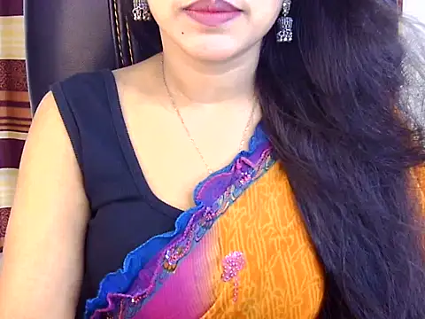Noor Zarin online show from 04/28/26, 09:42