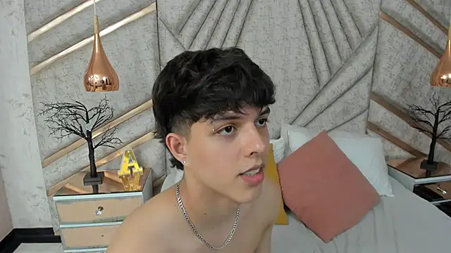 DamiaanXx online show from 05/31/26, 08:21