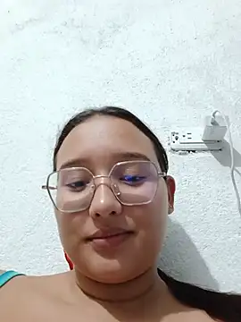 naughty girl hot  online show from 05/14/26, 09:21