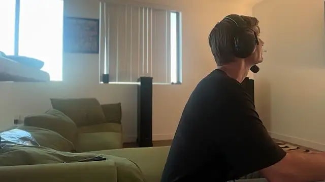 stokeyd44 online show from 05/12/26, 01:47