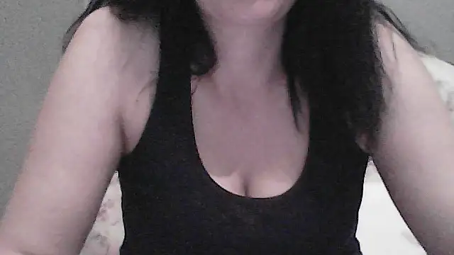 Snapshot of sara_41 chatting on 04/16/26, 09:39 sara 41 online show from 04/16/26, 09:39