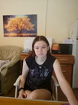 JessicaHolland1 online show from 06/17/26, 06:05