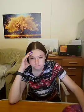 JessicaHolland1 online show from 06/21/26, 06:21