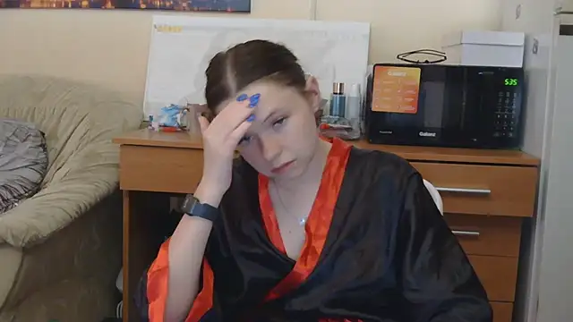 JessicaHolland1 online show from 06/28/26, 05:19
