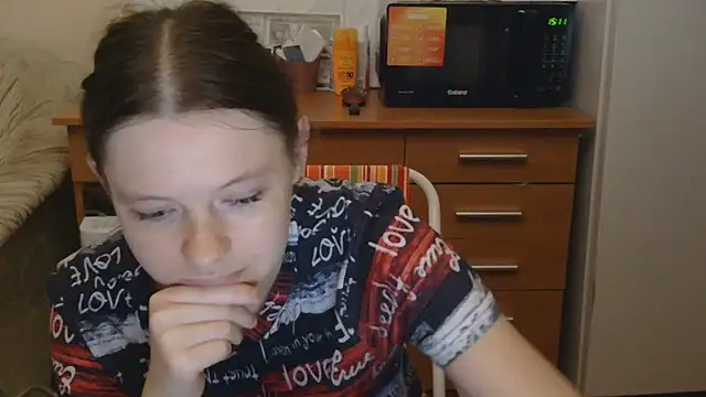 JessicaHolland1 online show from 07/05/26, 06:37