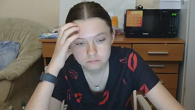 JessicaHolland1 online show from 07/17/26, 05:40