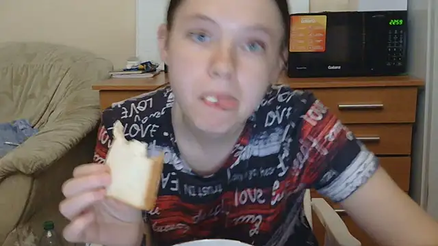 JessicaHolland1 online show from 07/18/26, 06:01