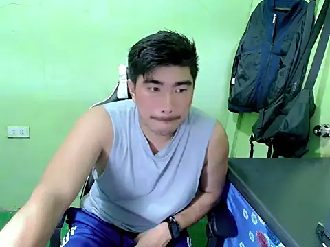 Snapshot of Hunkfireman chatting on 05/15/26, 11:45 Hunkfireman online show from 05/15/26, 11:45