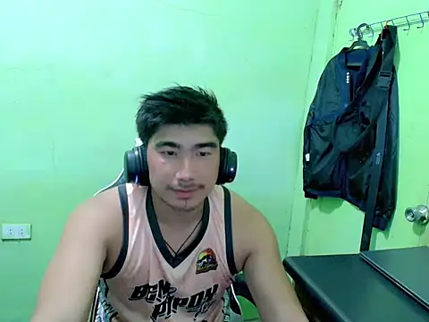 Snapshot of Hunkfireman chatting on 05/31/26, 11:50 Hunkfireman online show from 05/31/26, 11:50