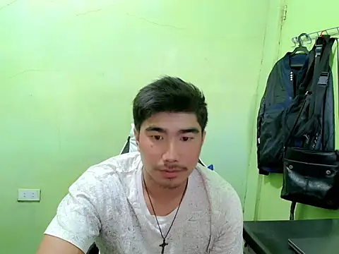 Snapshot of Hunkfireman chatting on 06/04/26, 12:49 Hunkfireman online show from 06/04/26, 12:49