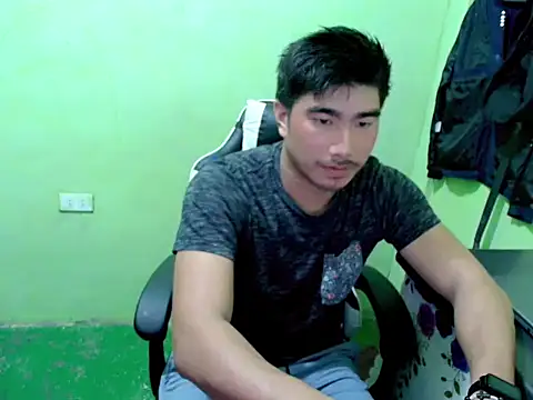 Snapshot of Hunkfireman chatting on 06/06/26, 12:38 Hunkfireman online show from 06/06/26, 12:38