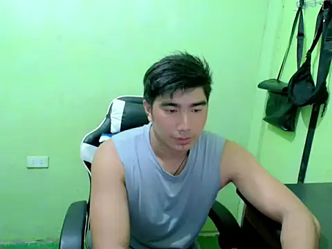Snapshot of Hunkfireman chatting on 06/12/26, 12:42 Hunkfireman online show from 06/12/26, 12:42