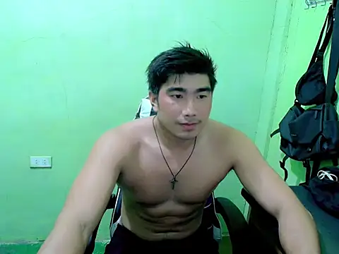 Snapshot of Hunkfireman chatting on 06/15/26, 01:19 Hunkfireman online show from 06/15/26, 01:19