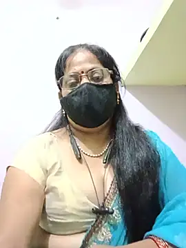 Snapshot of SEEMA_012 chatting on 06/05/26, 07:14 SEEMA 012 online show from 06/05/26, 07:14