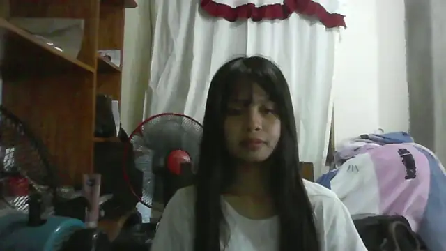 Snapshot of BethelScholnick chatting on 05/05/26, 10:34 BethelScholnick online show from 05/05/26, 10:34