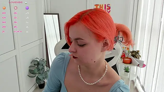 NightLeaf online show from 05/31/26, 10:33