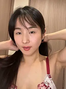 Snapshot of Hinako_0012 chatting on 05/11/26, 12:49 Hinako 0012 online show from 05/11/26, 12:49