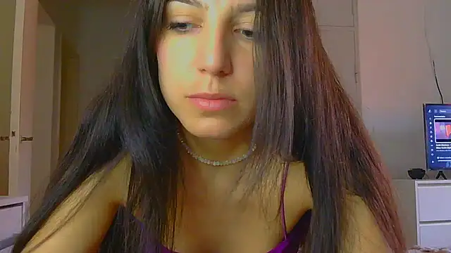 Snapshot of petitebelu chatting on 07/26/26, 02:13 petitebelu online show from 07/26/26, 02:13