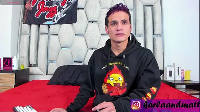 Snapshot of karlaandmatt chatting on 05/20/26, 05:46 karlaandmatt online show from 05/20/26, 05:46