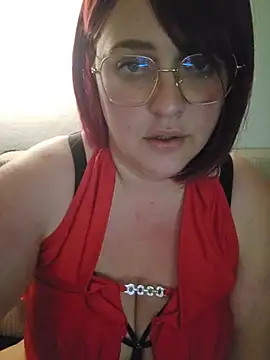 Snapshot of Blondibaby chatting on 06/11/26, 08:18 Blondibaby online show from 06/11/26, 08:18