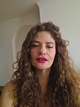 Snapshot of CelineBoyer_ chatting on 04/16/26, 07:36 CelineBoyer online show from 04/16/26, 07:36