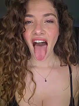 CelineBoyer  online show from 06/15/26, 10:12