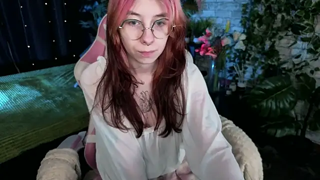 Alice Nyx online show from 07/06/26, 08:22