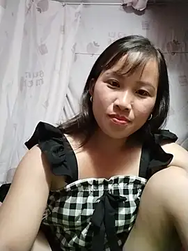 Snapshot of Yo-must chatting on 05/24/26, 06:07 Yo-must online show from 05/24/26, 06:07