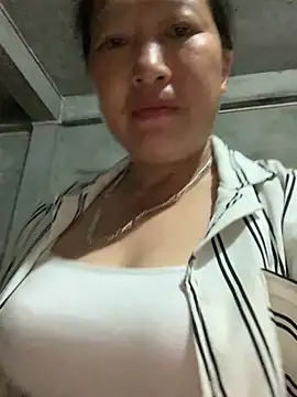 candy-beo online show from 05/23/26, 12:20