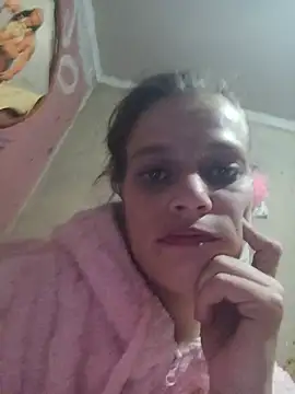 Snapshot of Skymadison6 chatting on 05/23/26, 05:34 Skymadison6 online show from 05/23/26, 05:34