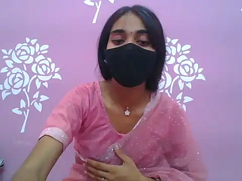 Shanaya xo online show from 07/25/26, 11:24