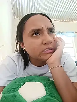 Valentina Narvaez online show from 06/15/26, 07:27