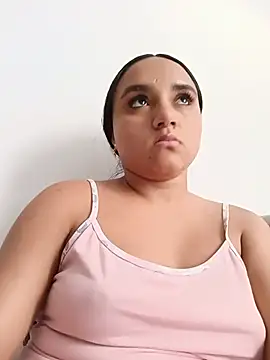 Valentina Narvaez online show from 07/03/26, 04:57