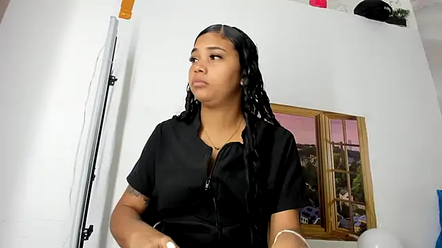 EllyBloom online show from 06/06/26, 01:16