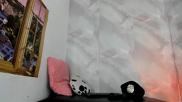EllyBloom online show from 06/14/26, 01:35