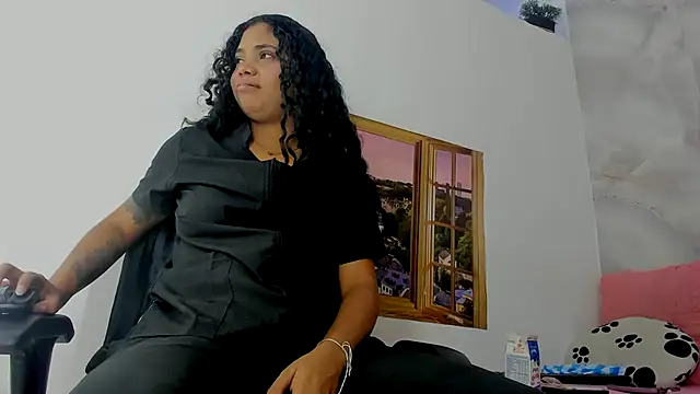 EllyBloom online show from 07/06/26, 01:52