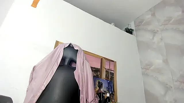 EllyBloom online show from 07/16/26, 01:28