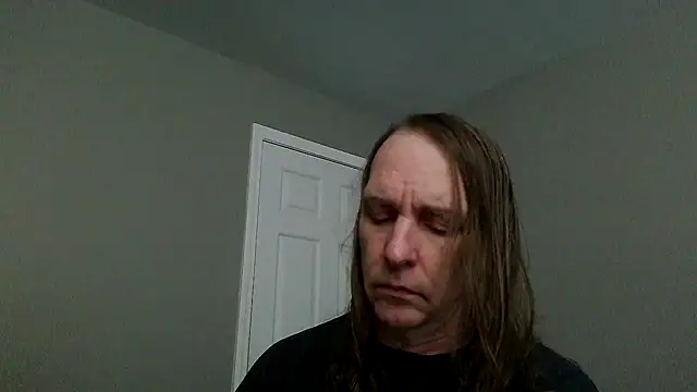 Snapshot of Magnus_Luv chatting on 05/26/26, 08:16 Magnus Luv online show from 05/26/26, 08:16